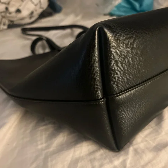 TOM FORD Black Leather Tote Bag - Picture 4 of 8